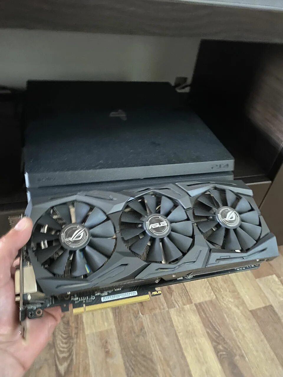 Gtx 1070 strix gaming. GTX 1070 ASUS ROG Strix. GTX 1070 Strix 8gb. ASUS GTX 1070 Turbo вентилятор. ASUS ROG Strix 1070 чистка.