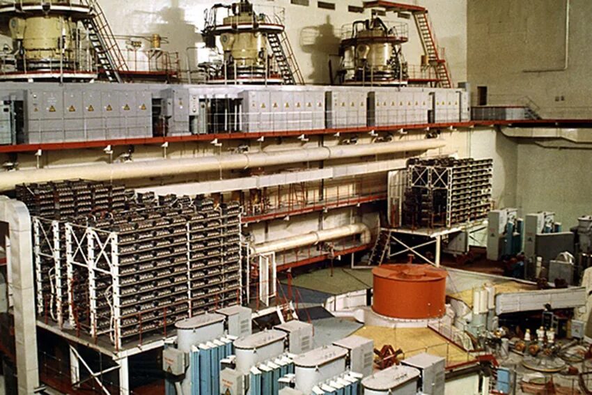 Аэс бн. Белоярская АЭС реактор БН-800. БАЭС БН-600. БН-600 реактор. ТВС реактора БН-600.