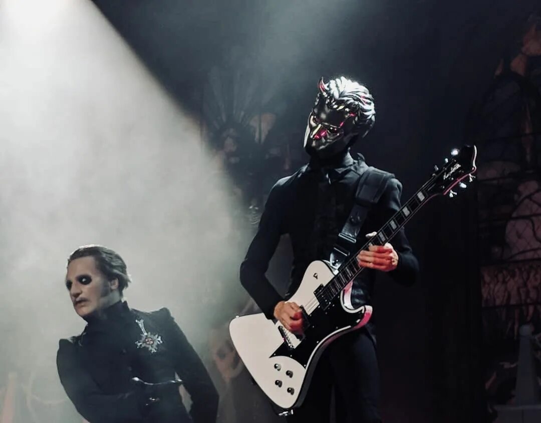 Ghost e. Ghost band 2019. рейн из band ghost. ghost band swiss. rain ghoul ghost band.