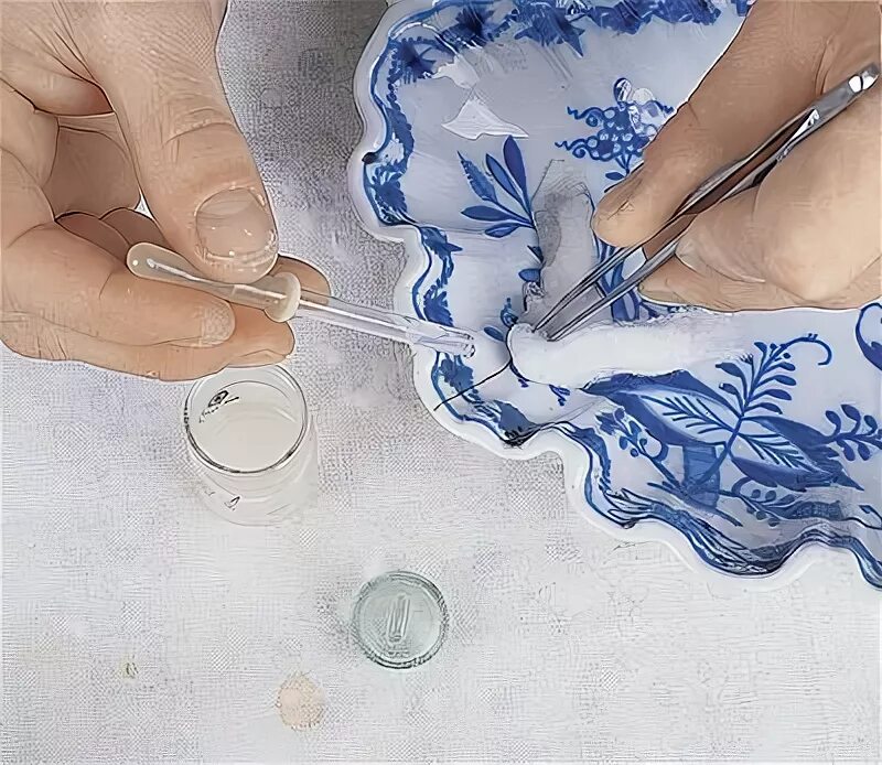 склеить фарфоровую. как склеить фарфор. склейка фарфора. разбитая посуда. фарфоровые статуэтки склейка.