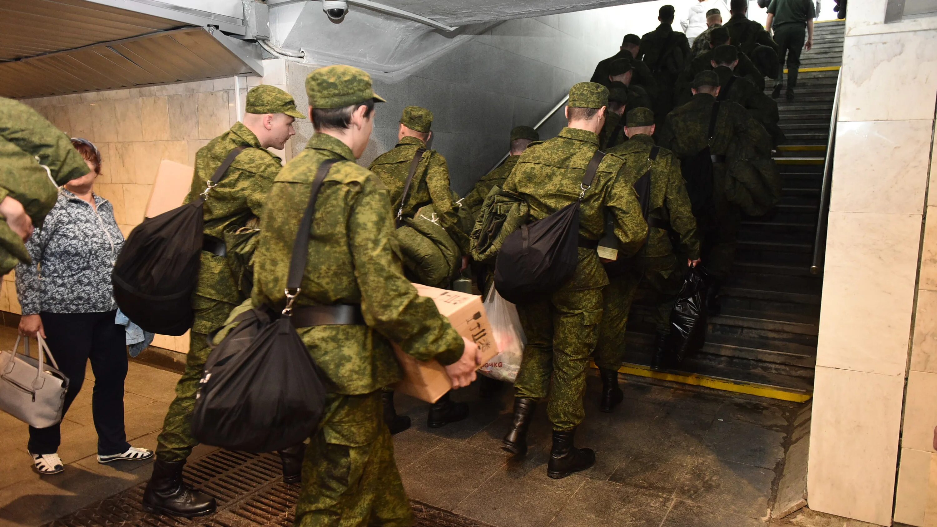 Новая мобилизация в 24 году. Военный эксперт. Солдаты мобилизация. Армия фото. Контрактники.