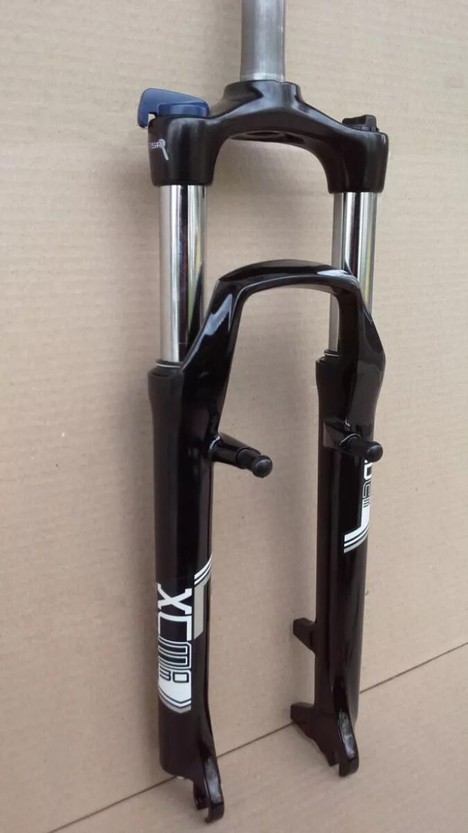 Вилка sr suntour xcm 26 100 мм. Вилка sr suntour 27 xct 100. Вилка хсм suntour. Вилка 26 sr suntour xcm. Suntour xcm 26.