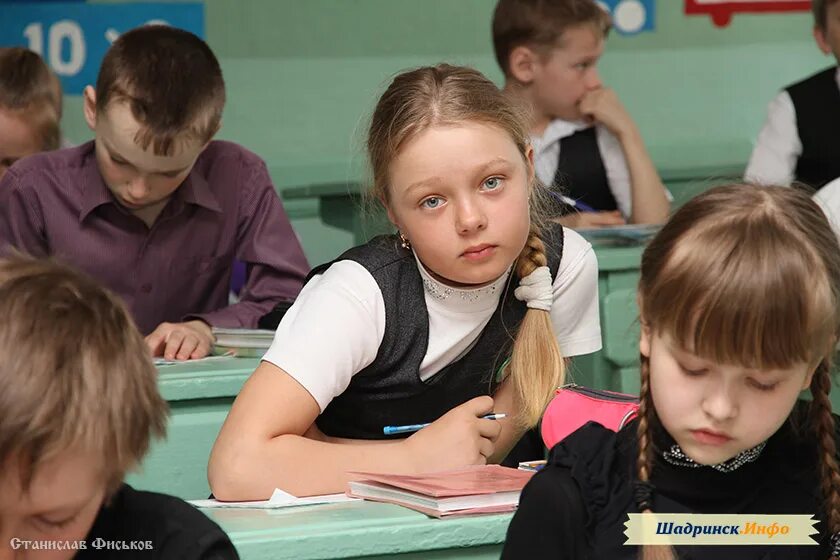 Город шадринск школы. Коррекционная школа 12 шадринск. Школа 10 шадринск. Город шадринск школы. Школа гимназия 32 шадринск.
