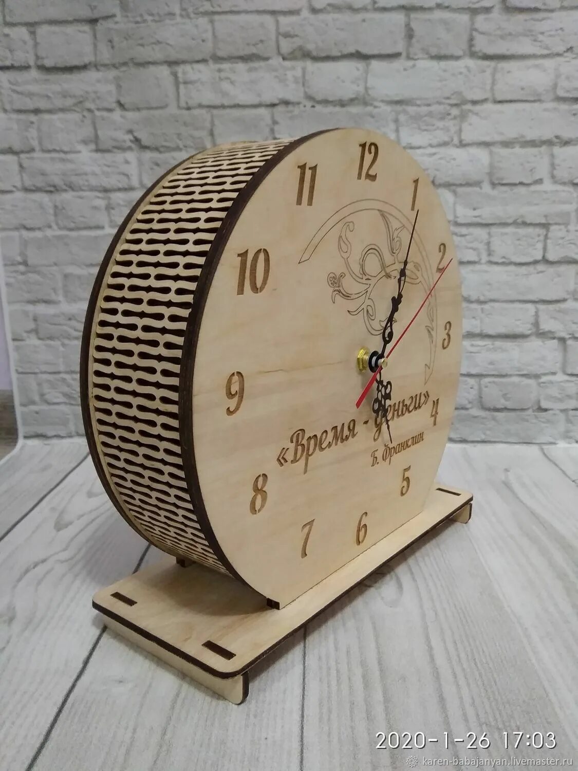 Часы копилка. Часы для копилки 100 руб. Часы копилка. Часы сувенирные лондон. Декоративные копилки часы.