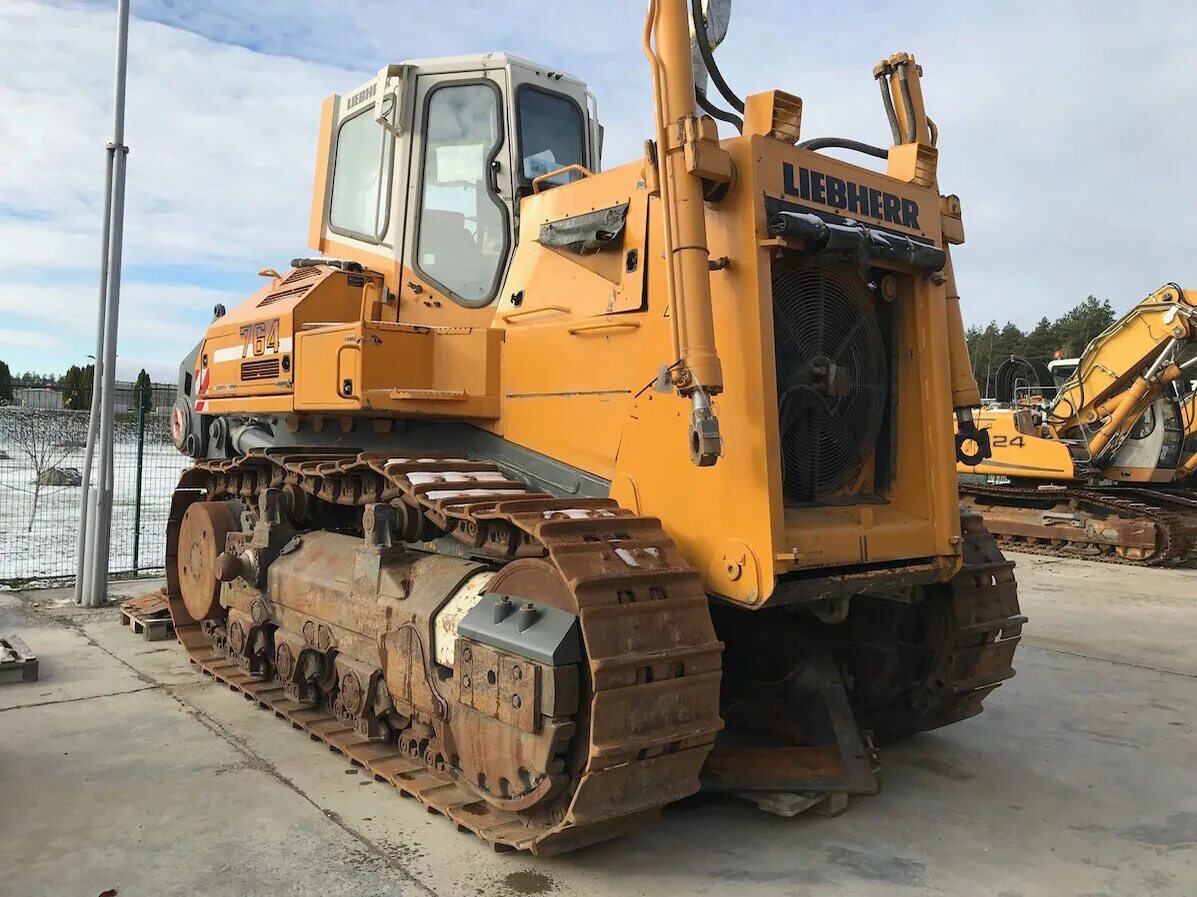 бульдозер москва