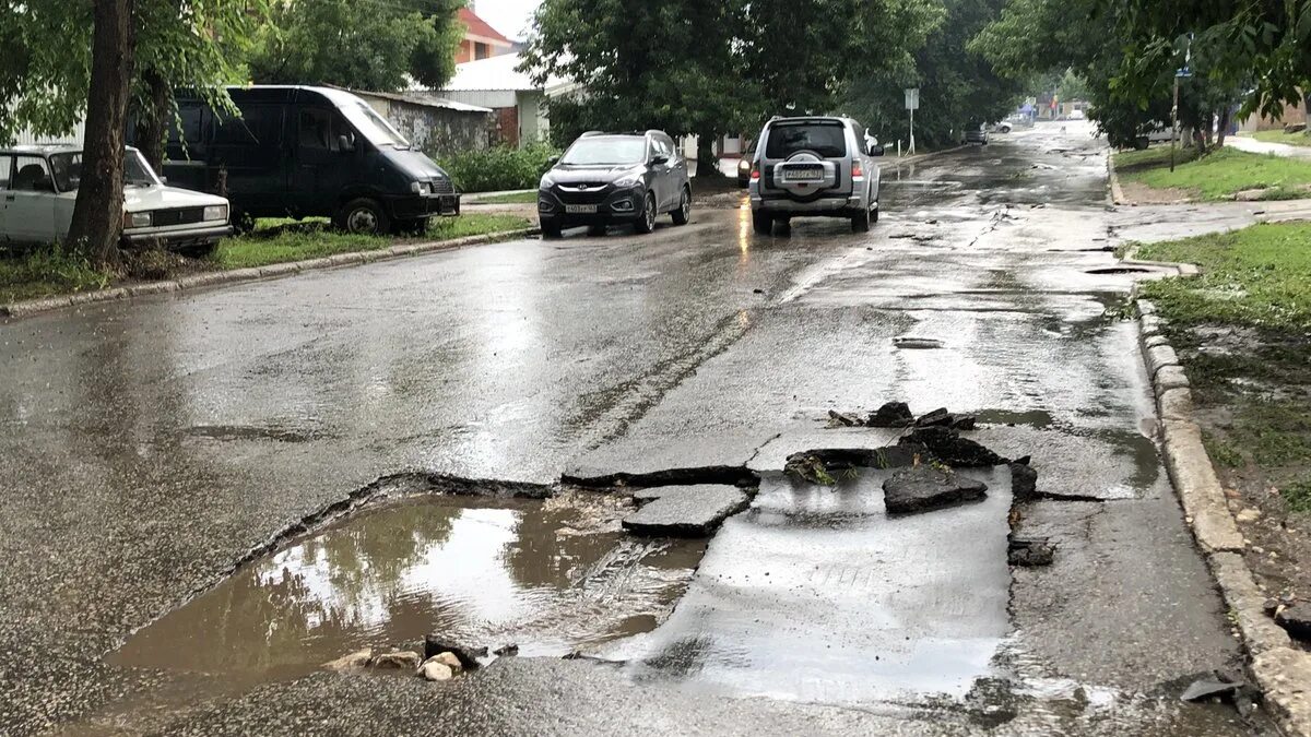 Дорога на субботу. Ливень в Самаре. Самара вчера ливень. Дождь в Самаре сегодня. Ливень в Самаре сегодня.