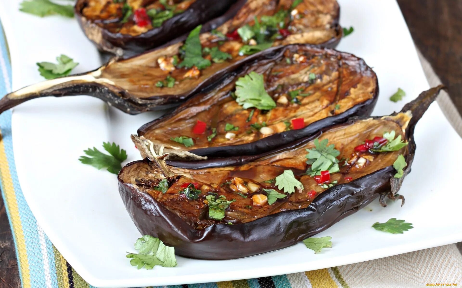 Рецепт запеченного баклажана с овощами