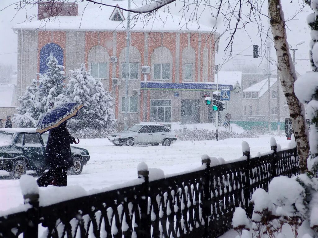 Кореновск улица красная. Кореновск Краснодарский край. Краснодарский край Кореновск станица. Кореновск зимой. Кореновск парк.