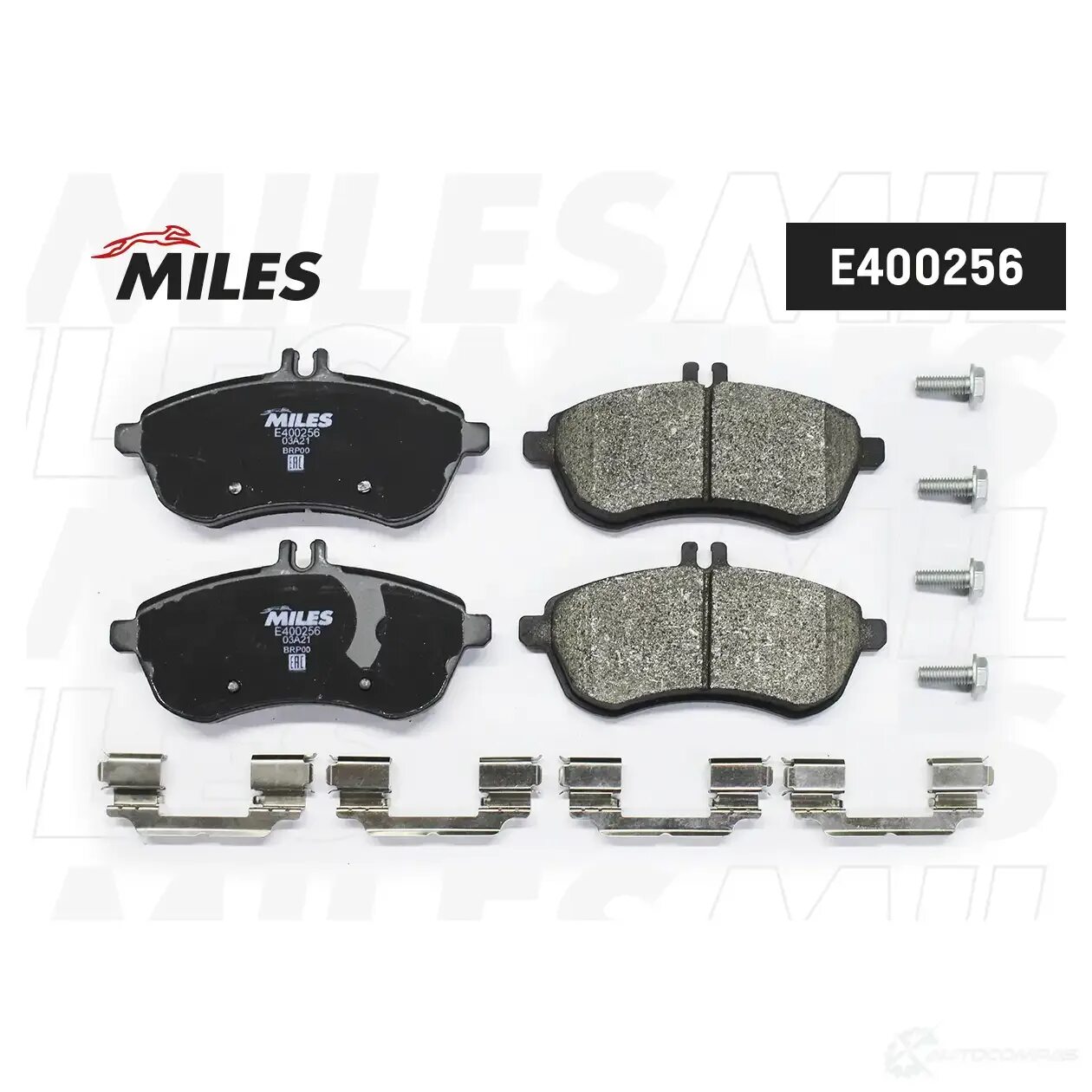 Комплект miles. Mercedesa 006 420 43 20 колодки тормозные. Колодки Милес на Ягуар XJ 2010 года. Колодки миллес на w218. E400256.