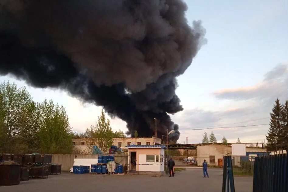 Пожар на чусовском тракте. Пожар столбцы. Пожар на буланаше. Пожар столбцы. Пожар столбцы.