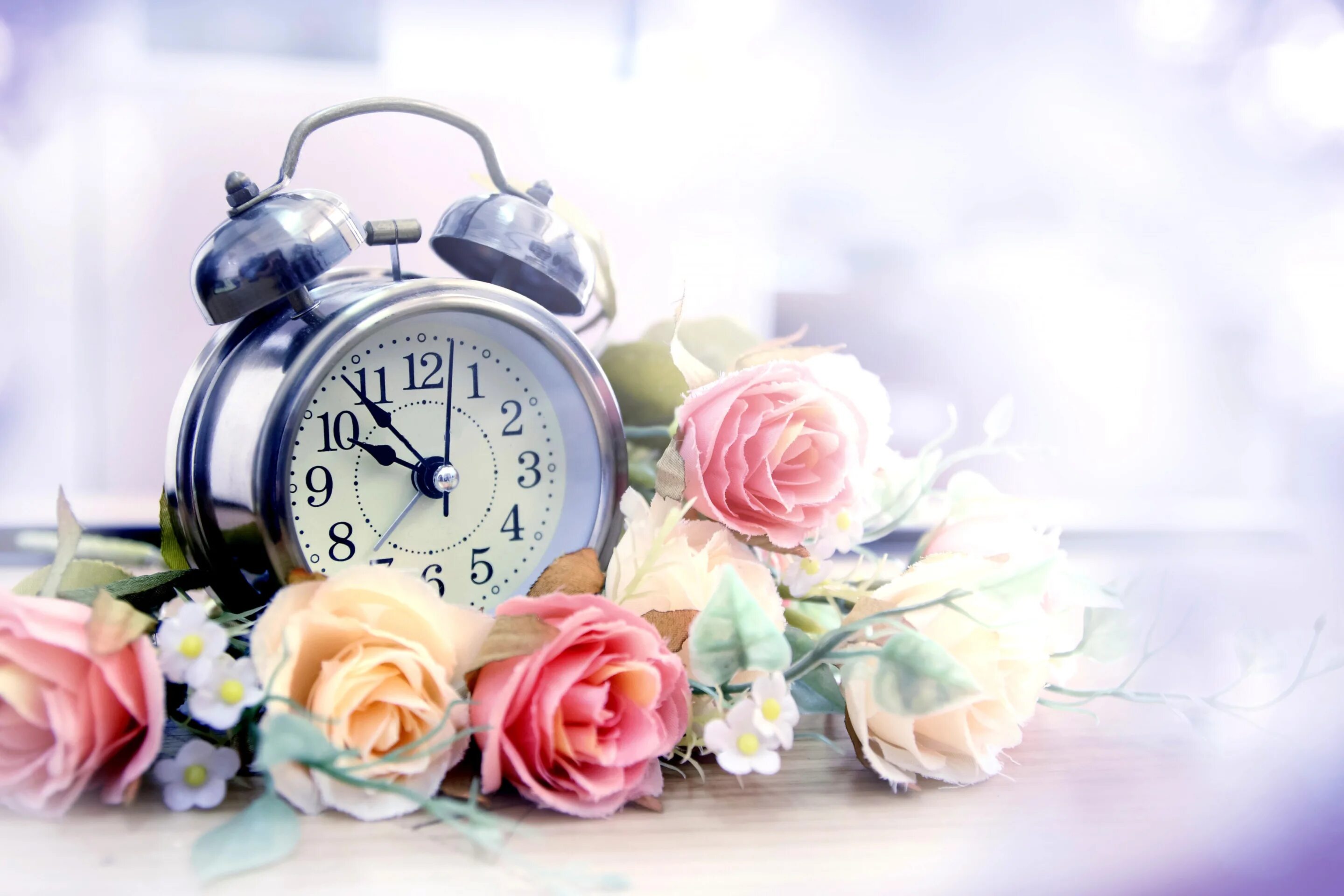 Часы фон. Часы "цветок". Красивые часы. Часы с цветами. Нежно 1 час