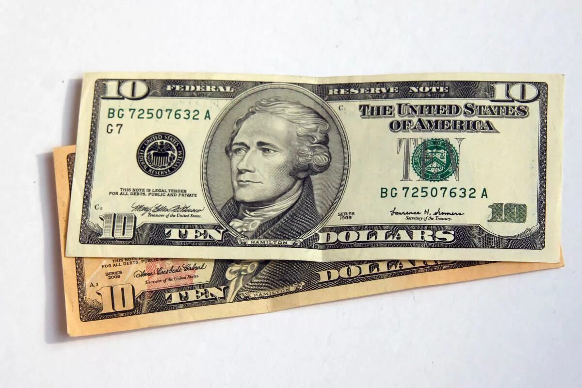 Долларов сша из них. 10 долларов сша. 10 долларов банкнота. hamilton 10 долларов. десять долларов сша банкноты.