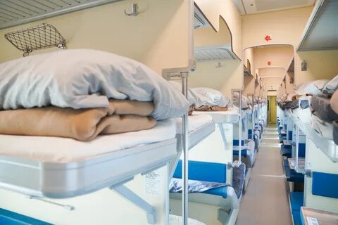 В трех вагонах 100 пассажиров в первом