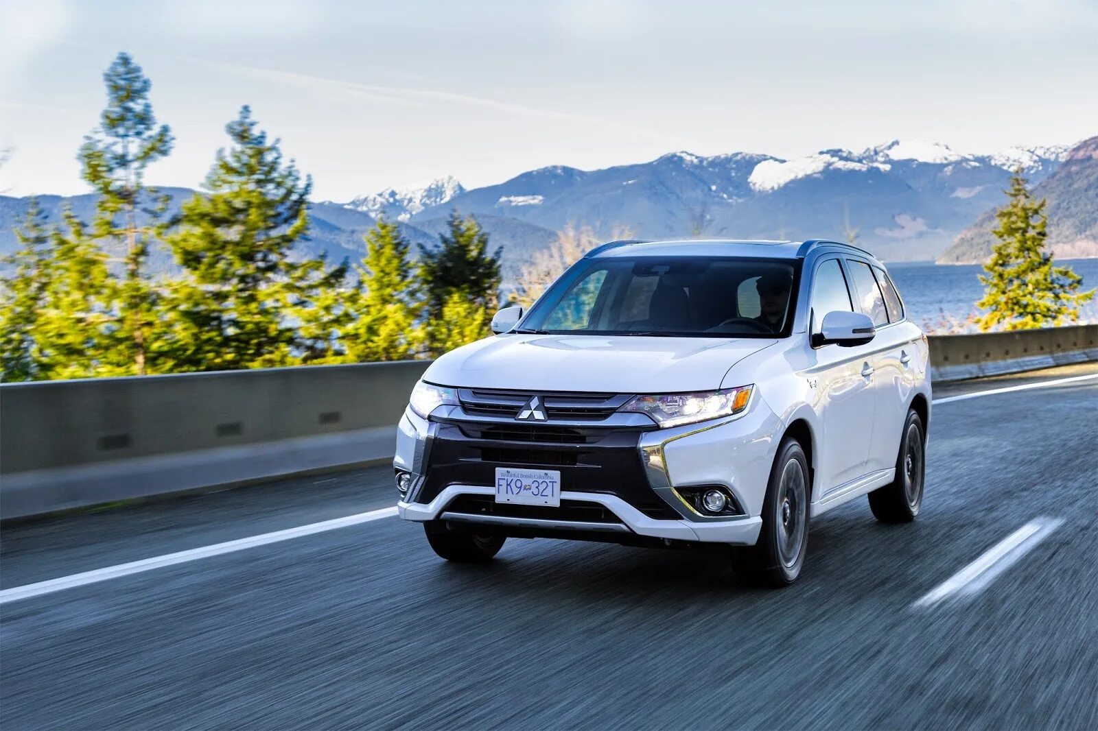 Mitsubishi phev. Mitsubishi outlander phev 2019. mitsubishi outlander phev 2018. mitsubishi outlander phev 2025. митсубиси аутлендер 2017.
