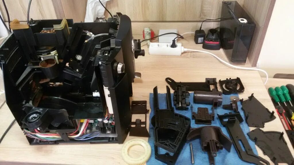 Хвостовик заварочного блока bosch. Заварочный блок melitta caffeo solo. Как разобрать заварочный блок кофемашины. Как разобрать заварочный блок кофемашины. Заварочный блок кофемашины saeco gaggia.