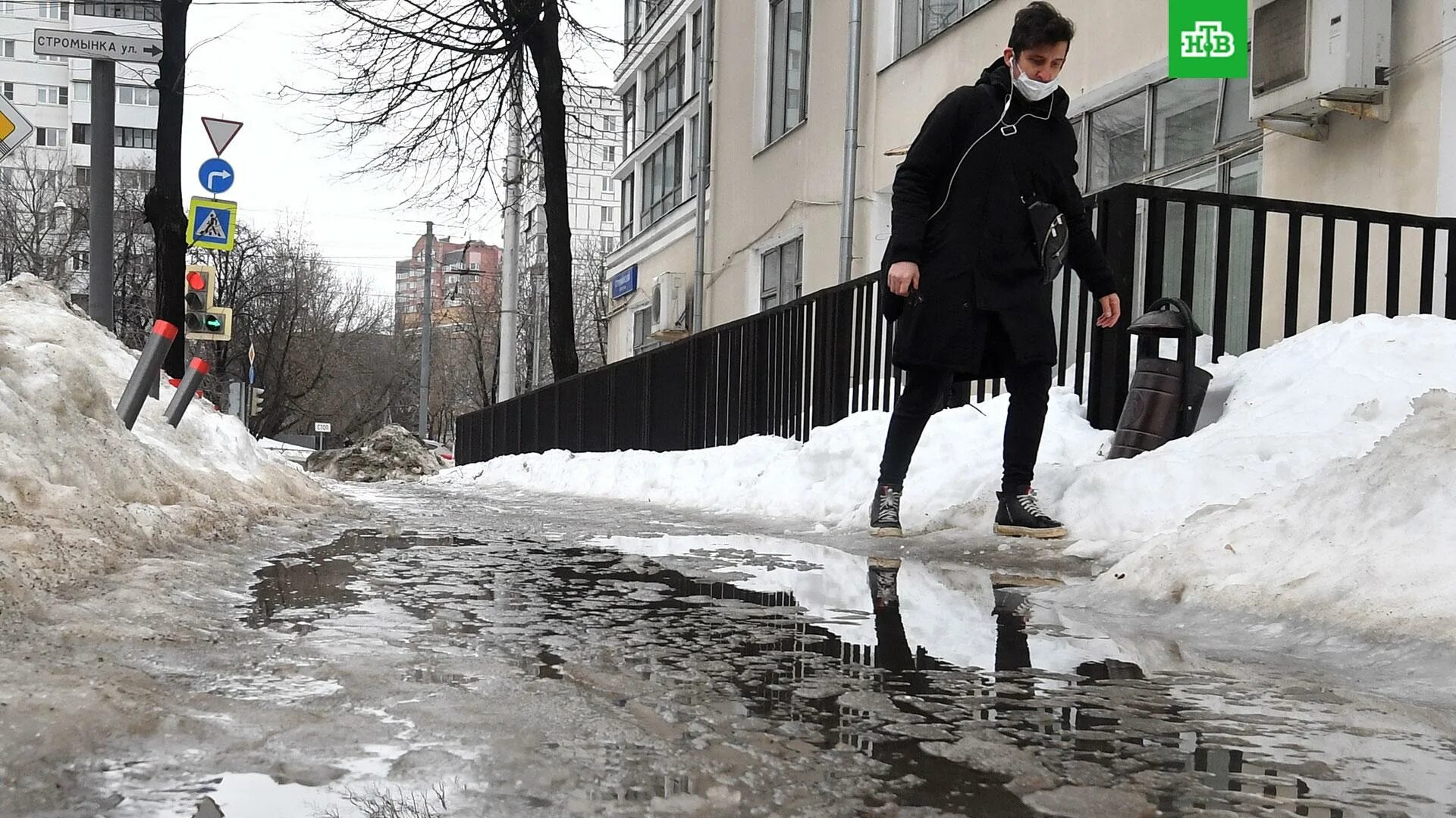 Я вернусь когда растает снег. Тает снег в городе.