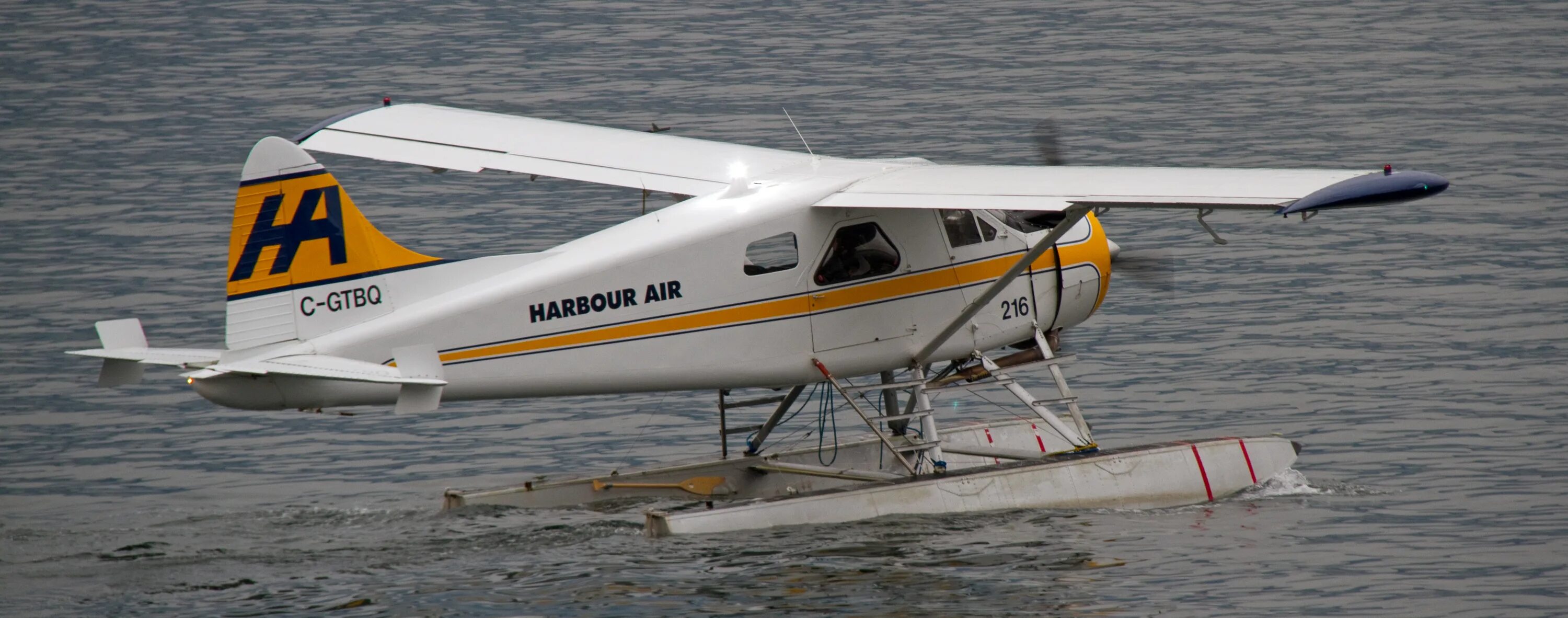 Dhc 1 1 2. Самолет dhc-2 beaver. de havilland canada dhc-2 beaver гидроплан. электрический гидросамолет nano. harbour air.