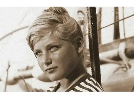 Актриса в роли мальчика 8