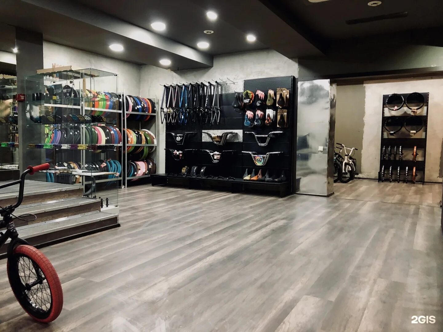 дом спорта интернет магазин спортивных. дом спорта молодежный добрянка. дом спорта магазин спортивных. сайты спортивных товаров. спортивные магазины в красноярске.