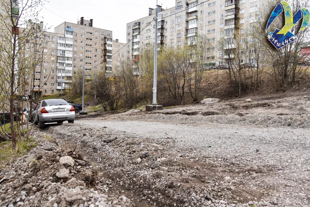 Двор преображается. Мурманск дворы. преображение двора. орликовой 39.
