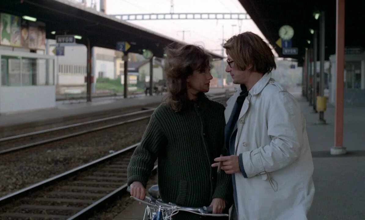 Peut французский. Годар спасайся кто может. Qui peut. Годар спасайся кто может. Qui peut.