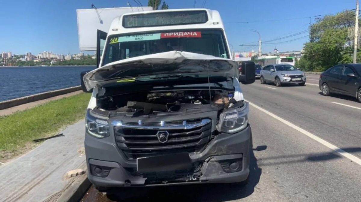 воронеж 4 июня 2024. воронеж 4 июня 2024. дтп с участием семи машин в воронеже. авария с автобусом под воронежем на трассе м4 дон. воронеж 4 июня 2024.