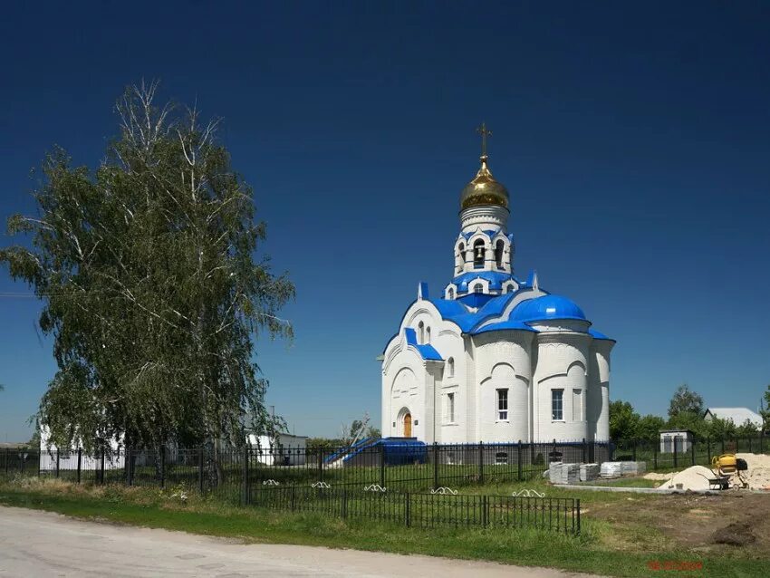 Липецкий район село доброе. Храмы Добровского района Липецкой области. Село Каликино Добровского района. Каликино Липецкая область Добровский. Каликино. Церковь Покрова Пресвятой Богородицы.