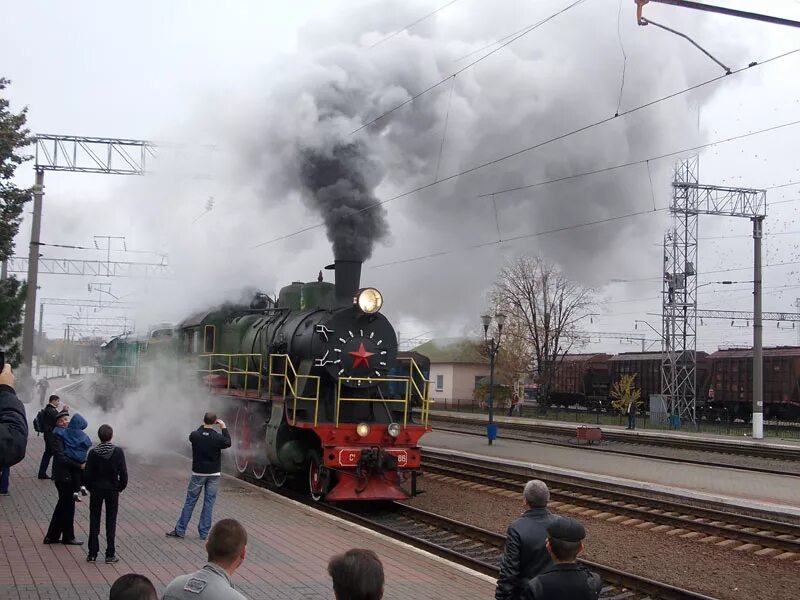 Знаменка украина. Знаменка Кировоградская область Украина. Знаменка (город). Памятник паровозу в Знаменке Кировоградской. Знаменка Кировоградская область фото.