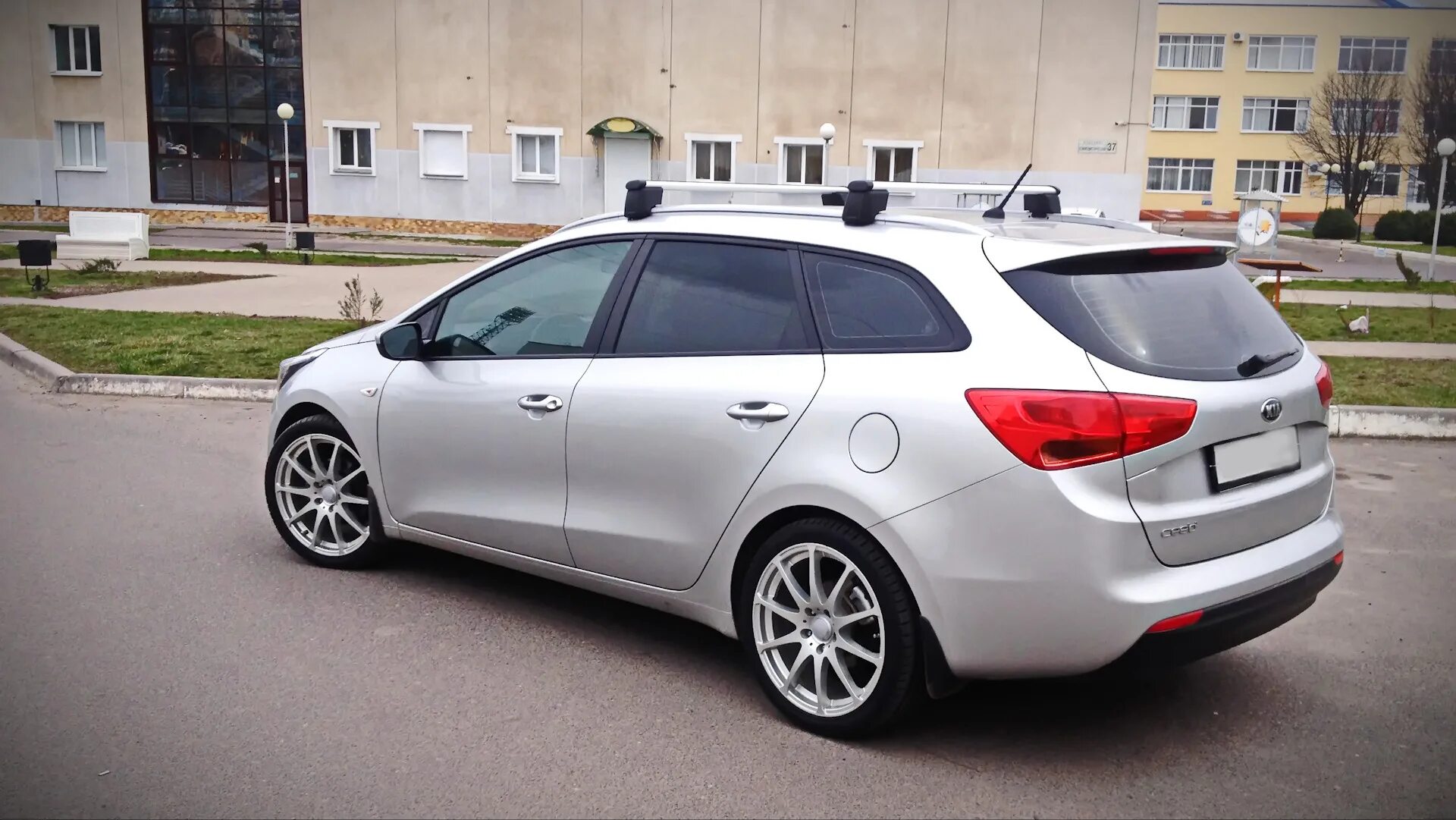 СИД JD SW r17. Kia Ceed SW r18. Kia Ceed JD универсал r18. Kia Ceed JD SW r17. Накладки киа сид универсал