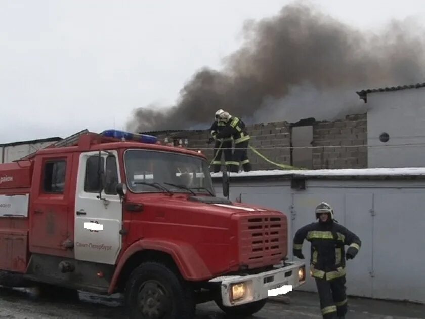 Открытые пожары. Пожарные машины Петроградского района. Пожар в Красногвардейском районе. Бытовые пожары. Новости 1 07