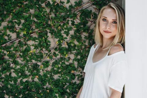 Christina Rice - Gut Health, Autoimmune Disease, and Overcoming Depression. Tail