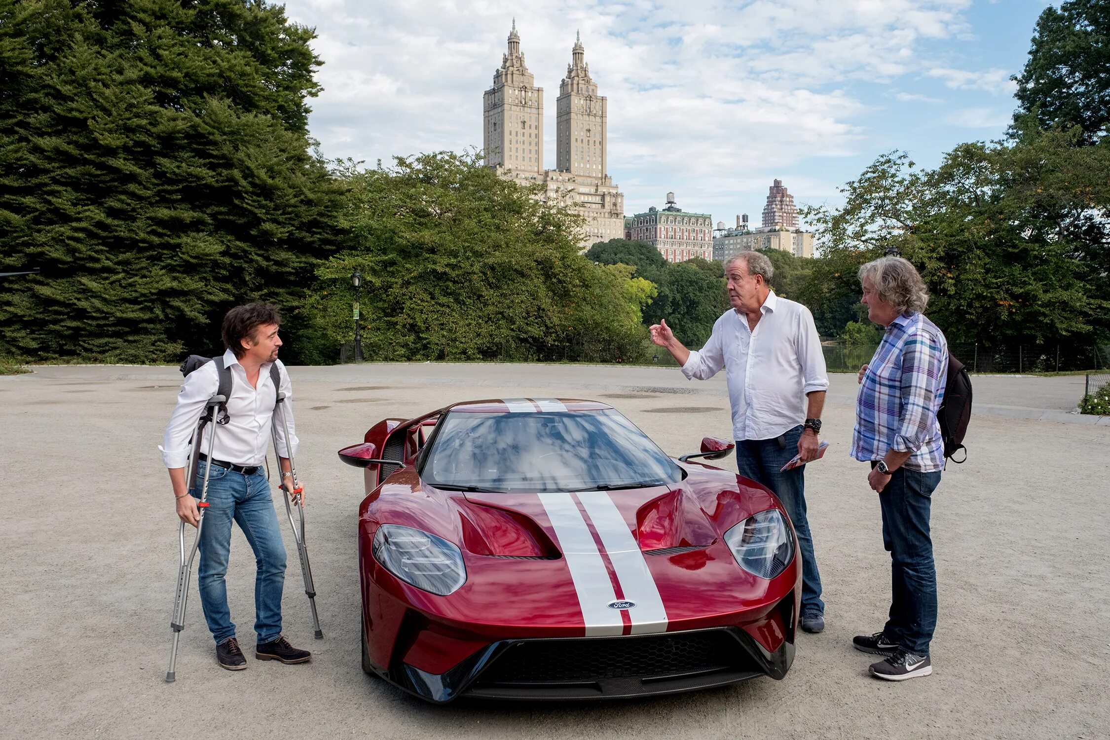 Гранд тур the grand tour. Кларксон Хаммонд и Мэй. Ford gt Grand Tour.