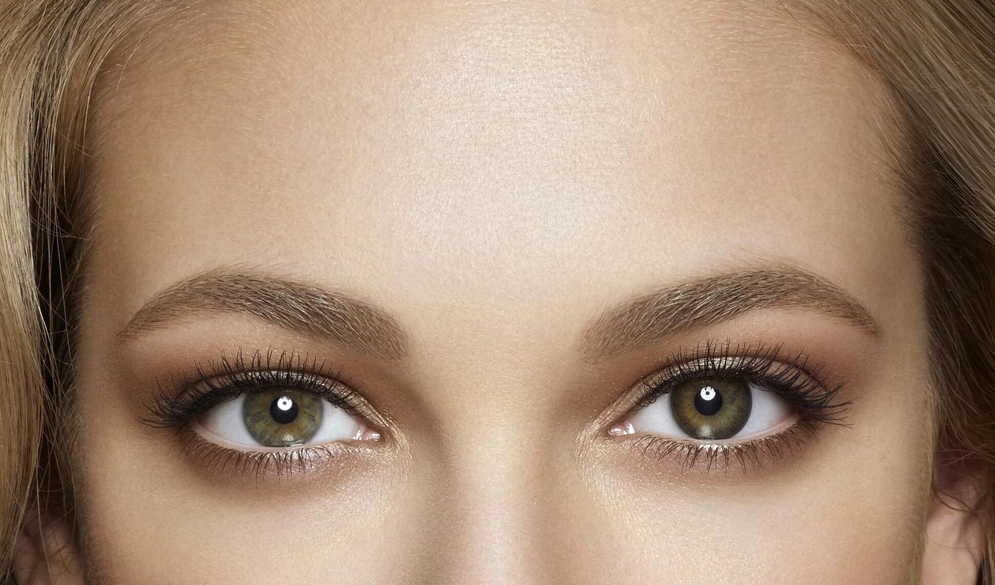 Attractive eyes