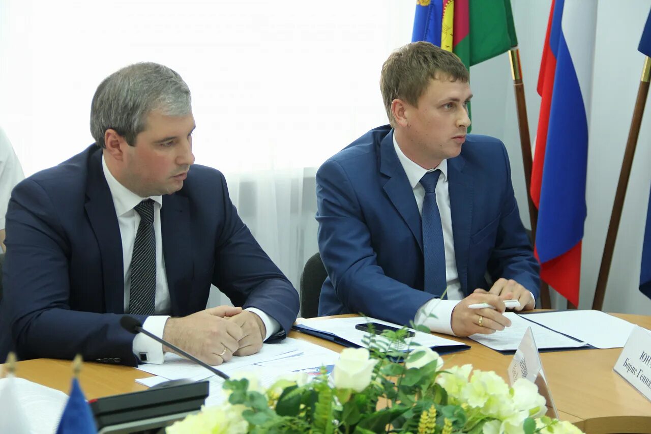 Края. Куликов иван алексеевич краснодар. Куликов иван алексеевич минпром. Иван куликов минпромторг. Департамент промышленной.