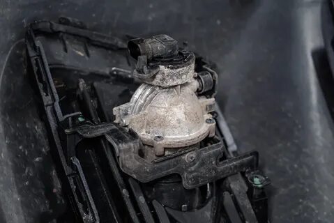 Замена противотуманных ламп солярис