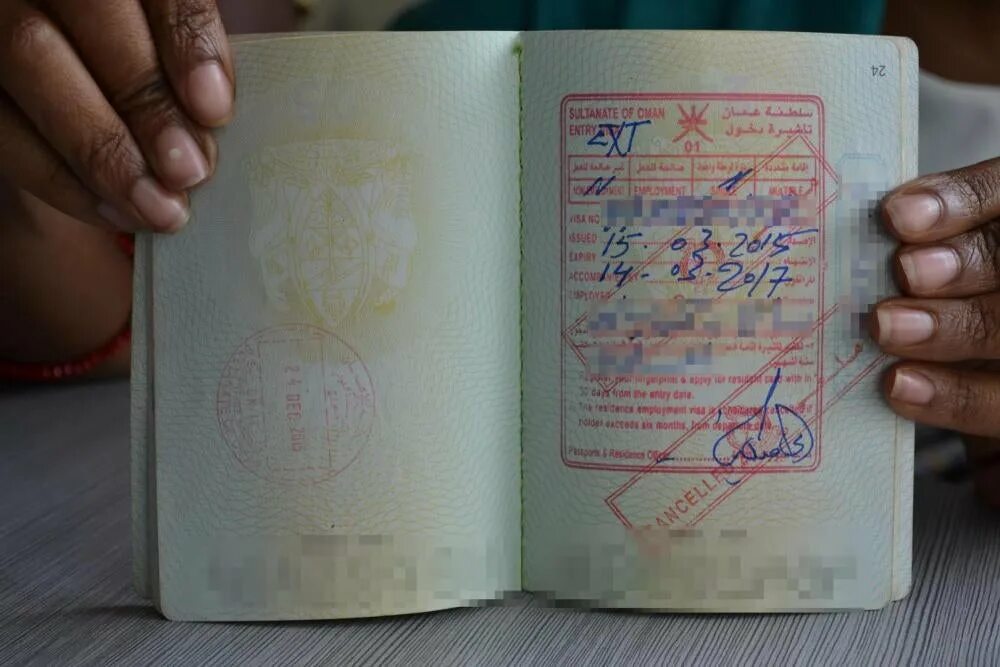 В пекин нужна виза для россиян. Оман виза. Оман виза для россиян. Виза в Дубай. Рабочая виза Омана.