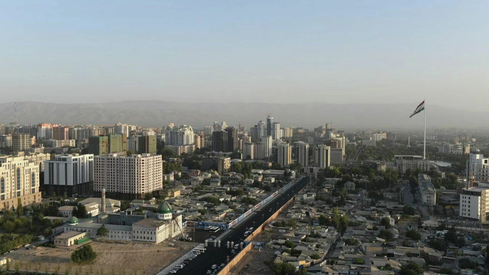 Janubiy karea. Город ашгабат туркменистан. Столица таджикистана душанбе набережная. Узбекистан сити. Южная корея сеул достопримечательности.