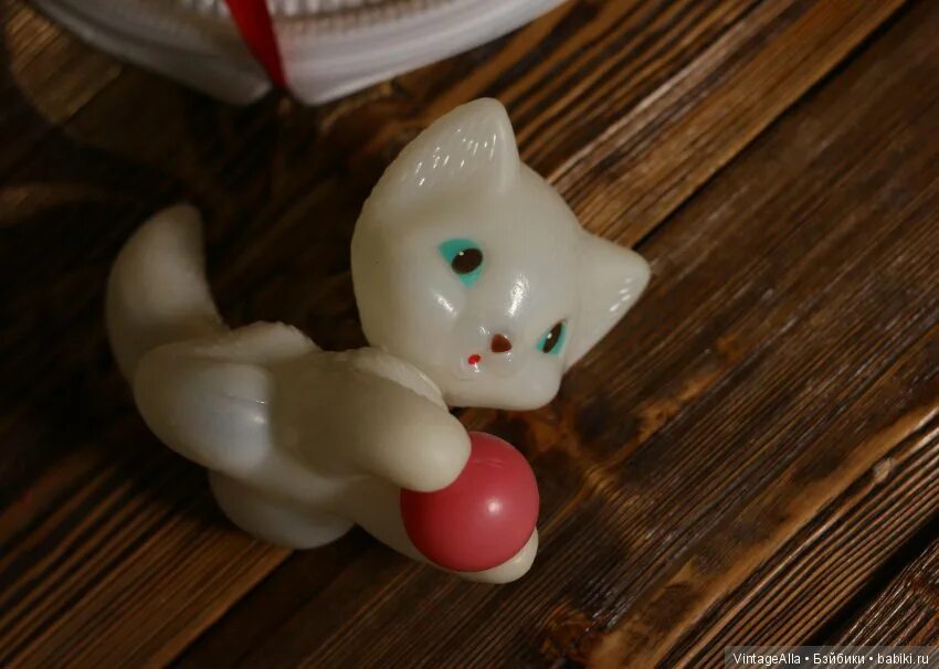 Советские игрушки кот. Советские игрушки кот пластмассовый. котик игрушка ссср. котик резиновый игрушка ссср. советские резиновые игрушки котенок.