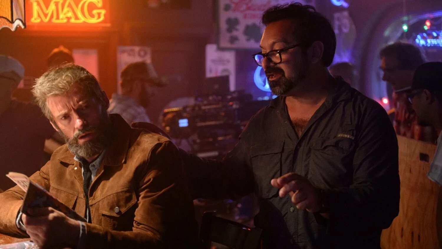 Как снимался логан. Логан фильм кадры. Интересные фильмы. Хью джекман на съемках росомахи. Хью джекман на съемочной площадке.