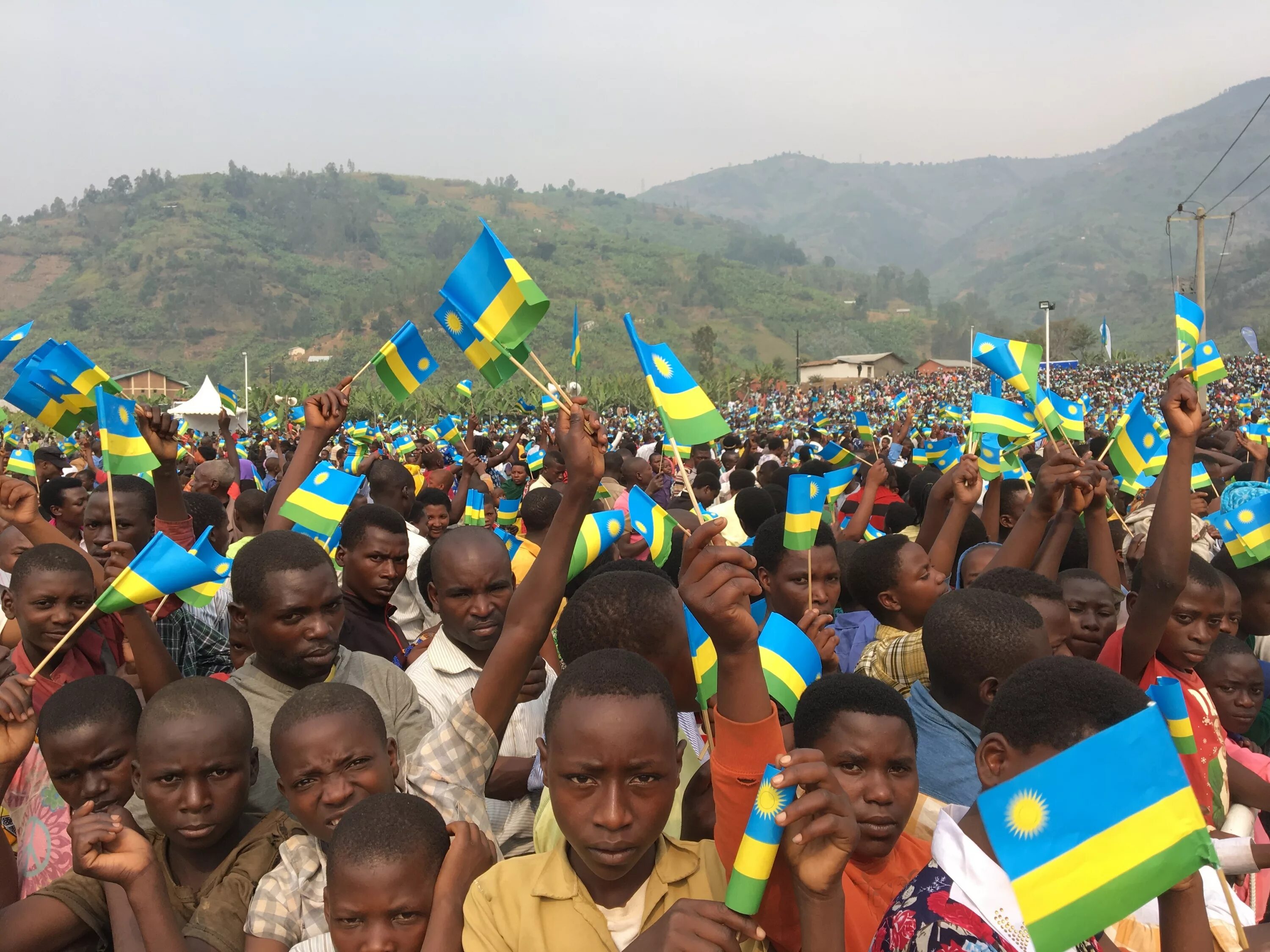 Народ без страны. Руанда Африка. Руанда Страна. Руанда Кигали люди. Африка Руанда Кигали население.