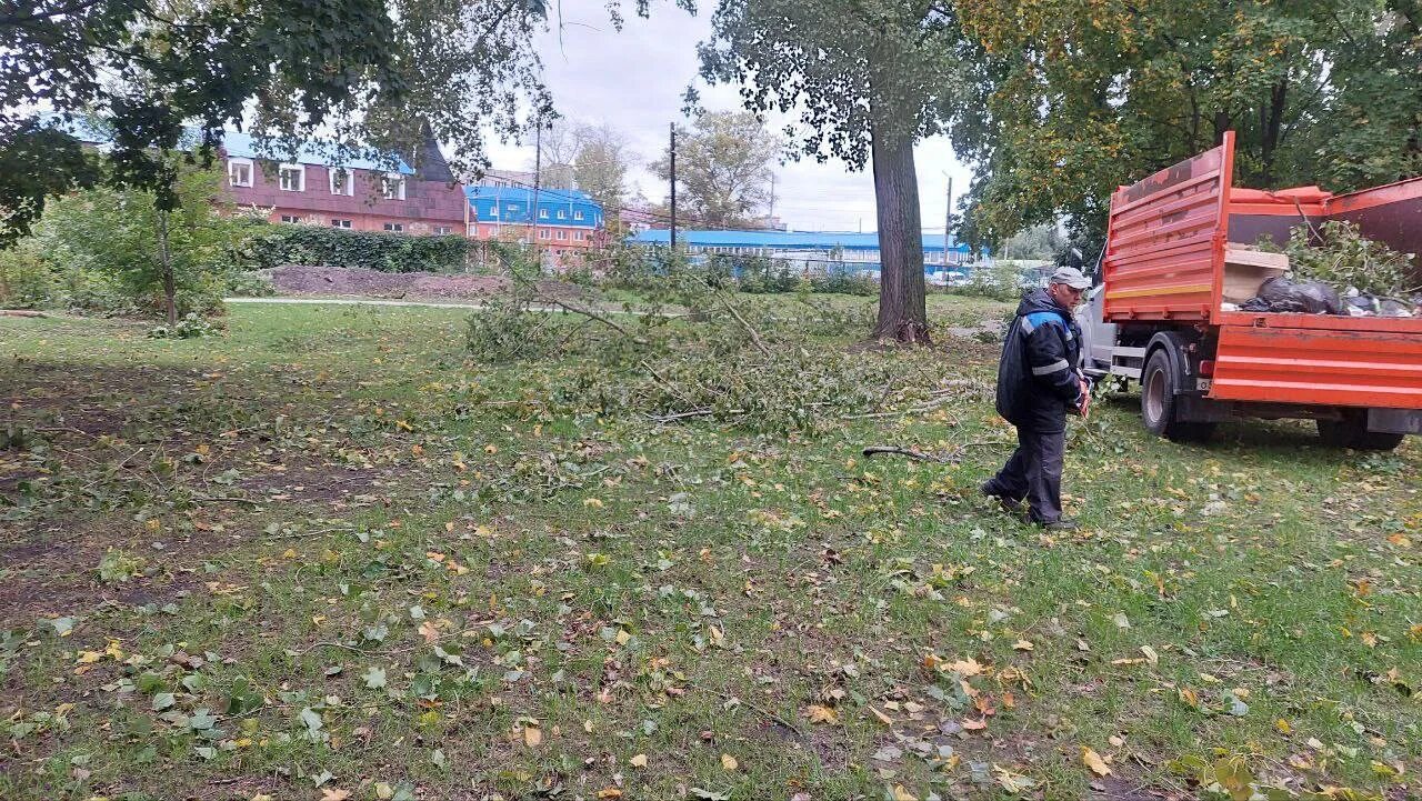 Ураган в курске. Снос дома. Курская область ураган. Курская область ураган вчера. Сосновый бор курск.