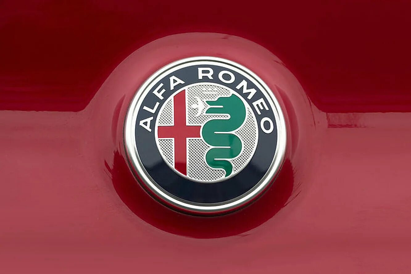Знак альфа ромео. Alfa Romeo logo. Alfa Romeo logo 2022. Alfa Romeo (Альфа Ромео) значок. Alfa Romeo Alfa Corse.