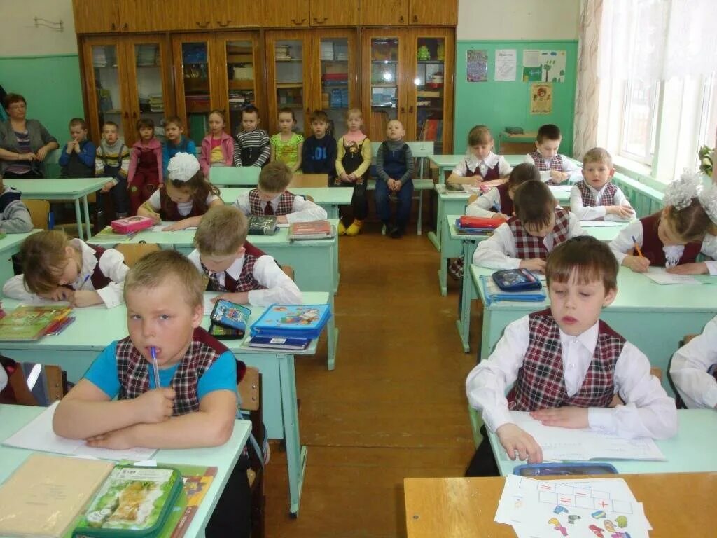 Кич городецкая школа. Первомайская школа кичменгский городок. Первомайская школа кичменгский городок. Кич городецкая сош. Кич городецкая сош.