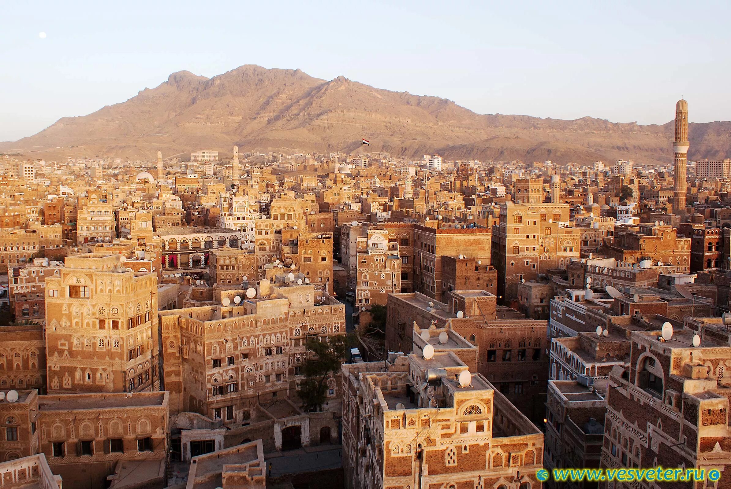 Население города сана. Дамадж Йемен. Фиакия Йемен. Санаа Йемен.
