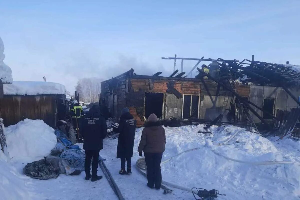 Пожар в новосибирске сейчас калининский районе. Пожар в новосибирском районе сегодня. 12. Пожар в новосибирском районе сегодня. Пожар в новосибирске за последние сутки.