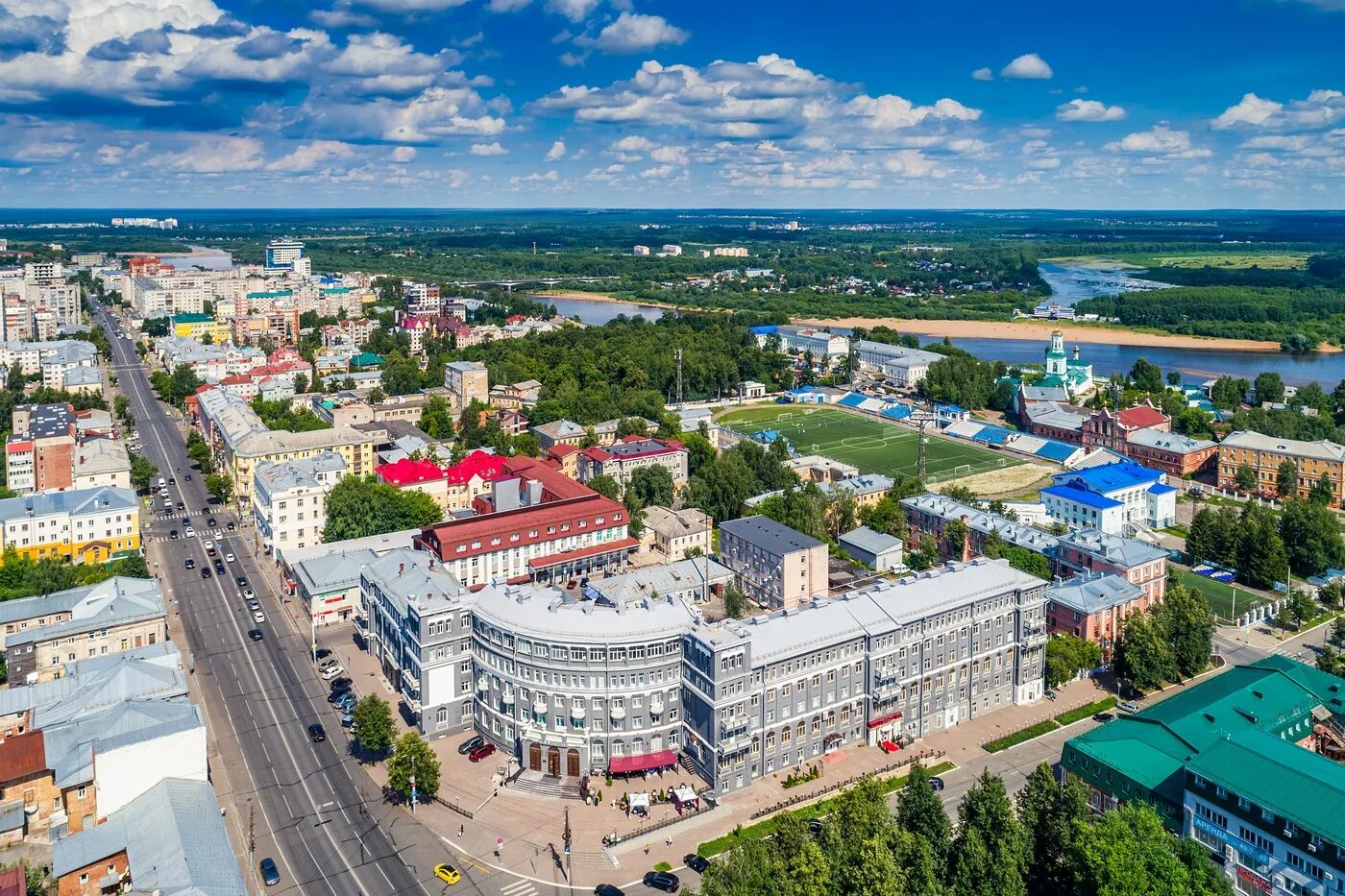 Мик киров. Город Киров. Город Киров с высоты. Город Киров с квадрокоптера. Киров вид с высоты.