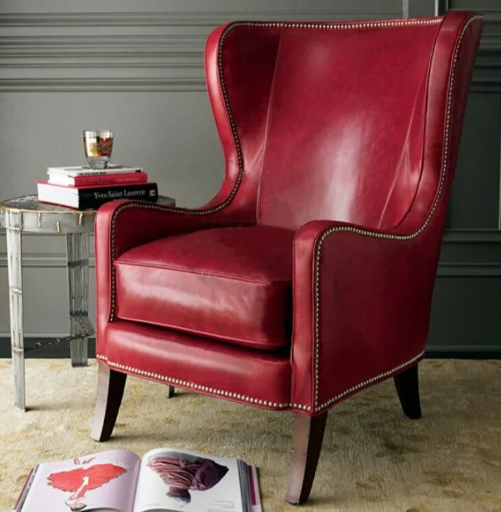 Высокое кожаное кресло. Кресло Wingback Chair. Кресло Savoy Leather Chair. Кресло в интерьере.