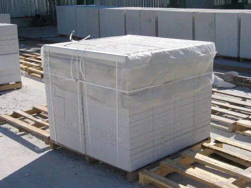 Белорусский газобетон kub 1 poddon. Блок газобетон 200*300*600. Газоблок поддон 600/300/200. Размер поддона с газоблоками 600х250х400. 1 поддон газоблока.