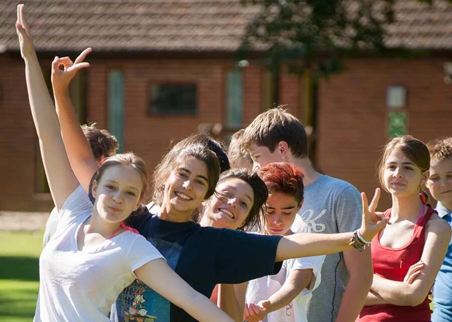 Летняя школа. Летняя школа Summer School. Школа летом. Летний класс.