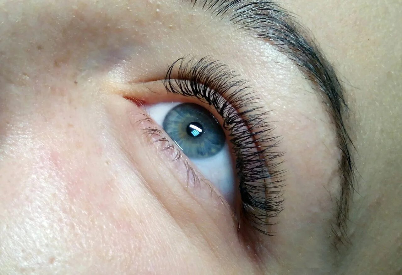 Наращивание ресниц 2д эффект липецк. Красивые нарощенные ресницы. Наращивание ресниц курчатов. Нарастить ресницы. Ресницы лисий эффект 1d.